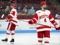 bobapp波士顿大学男子冰球队对阵康涅狄格大学